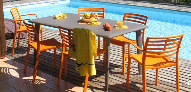 Mesa retangular 4-6 lugares chocolate